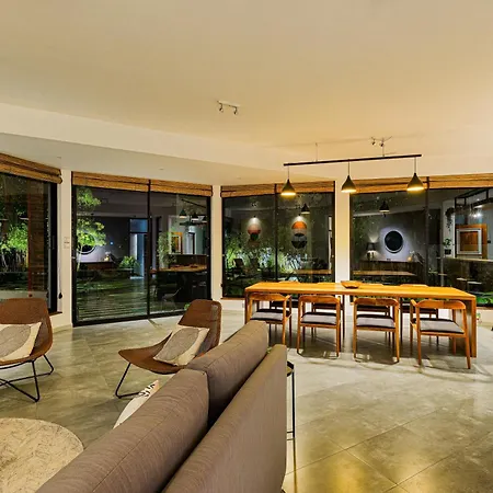 Lake Villa By Carlsen-3